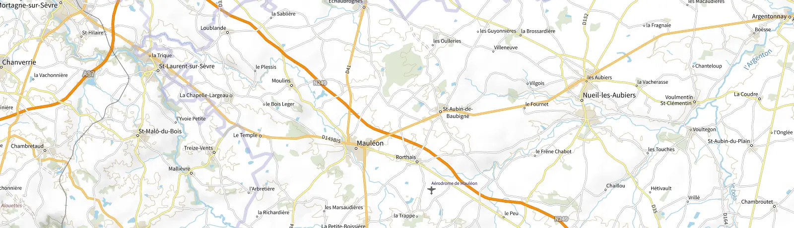 Carte IGN des environs de Nueil-les-Aubiers, lieu de départ